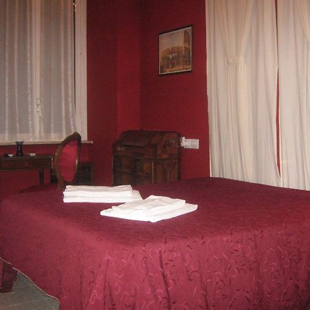 Hotel Ferraro Rome Bagian luar foto