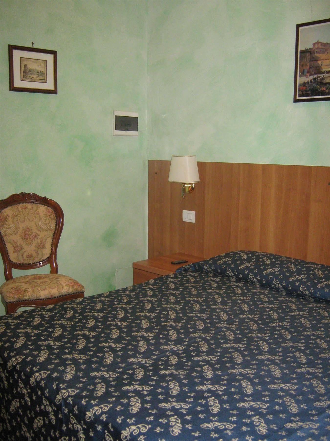 Hotel Ferraro Rome Bagian luar foto