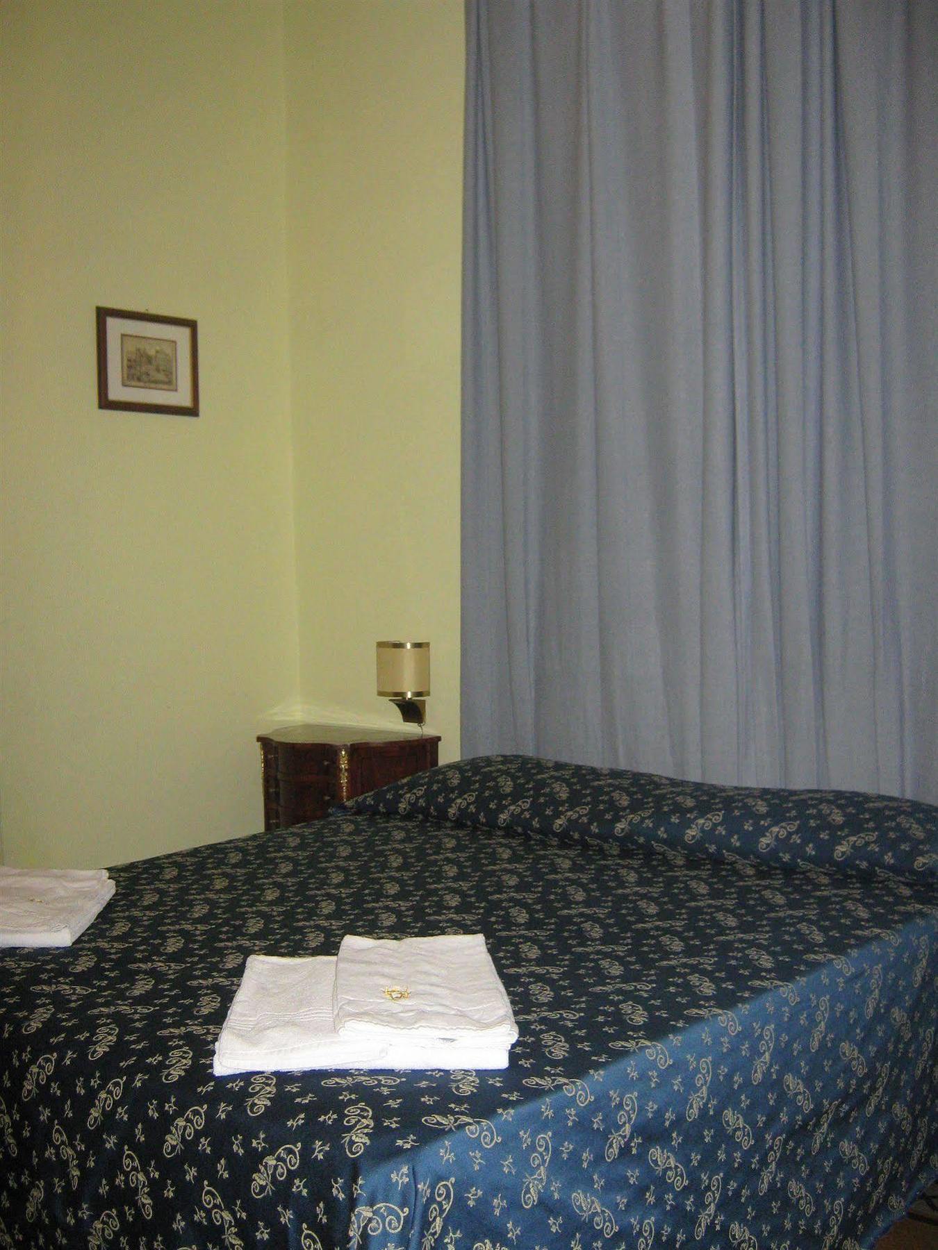 Hotel Ferraro Rome Bagian luar foto