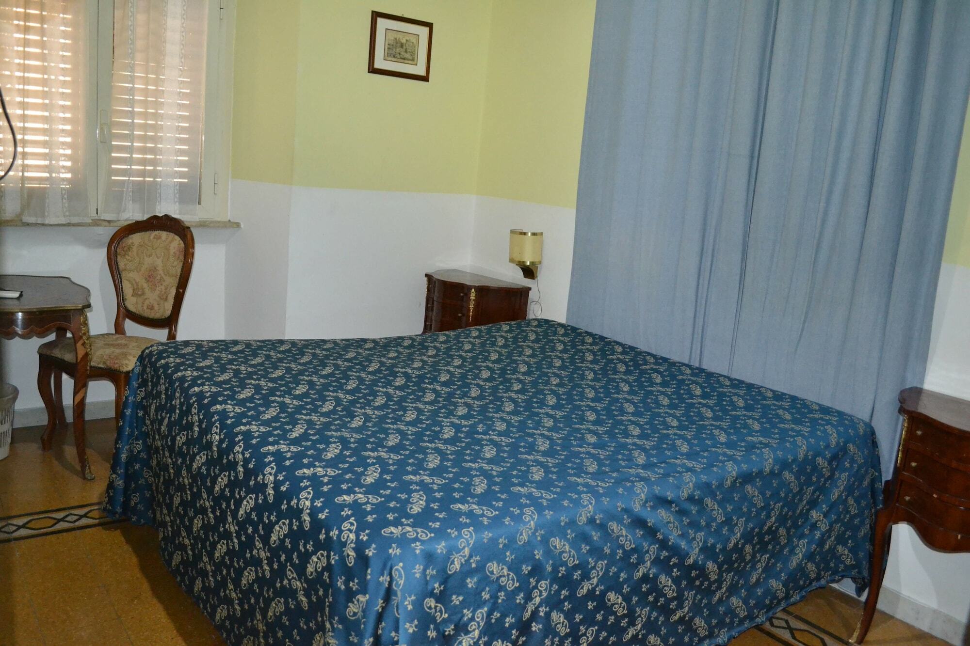 Hotel Ferraro Rome Bagian luar foto
